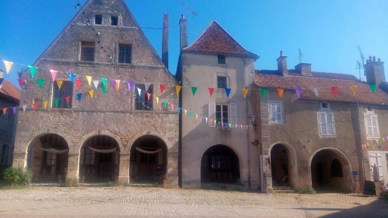Bed & Breakfast La Maison Des Corporations 4*
